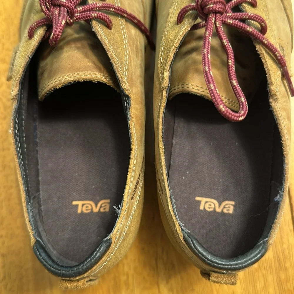 Teva de la vina waterproof oxford shoes 8.5 excellent condition. - Picture 4 of 5